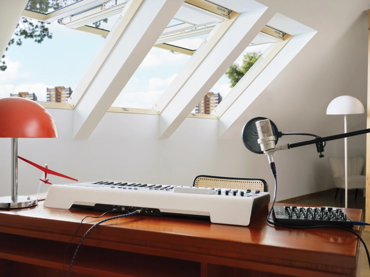 FAKRO FPP-V MAX P50 – Geöffnete Dachfenster